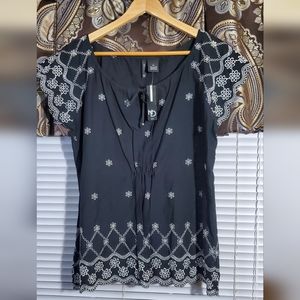 NWT ND petites PL boho/lacey crochet design blouse. beautiful pattern!